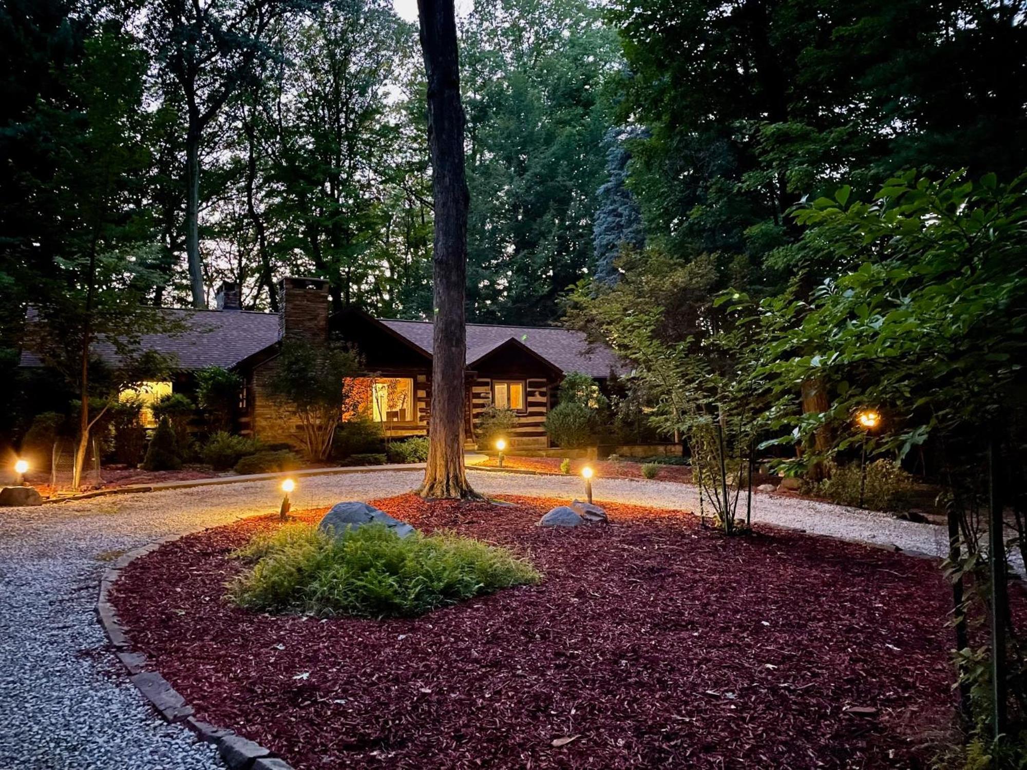Log Cabin - Natures Oasis - Fire Pit & Gazebo Cleveland Bagian luar foto