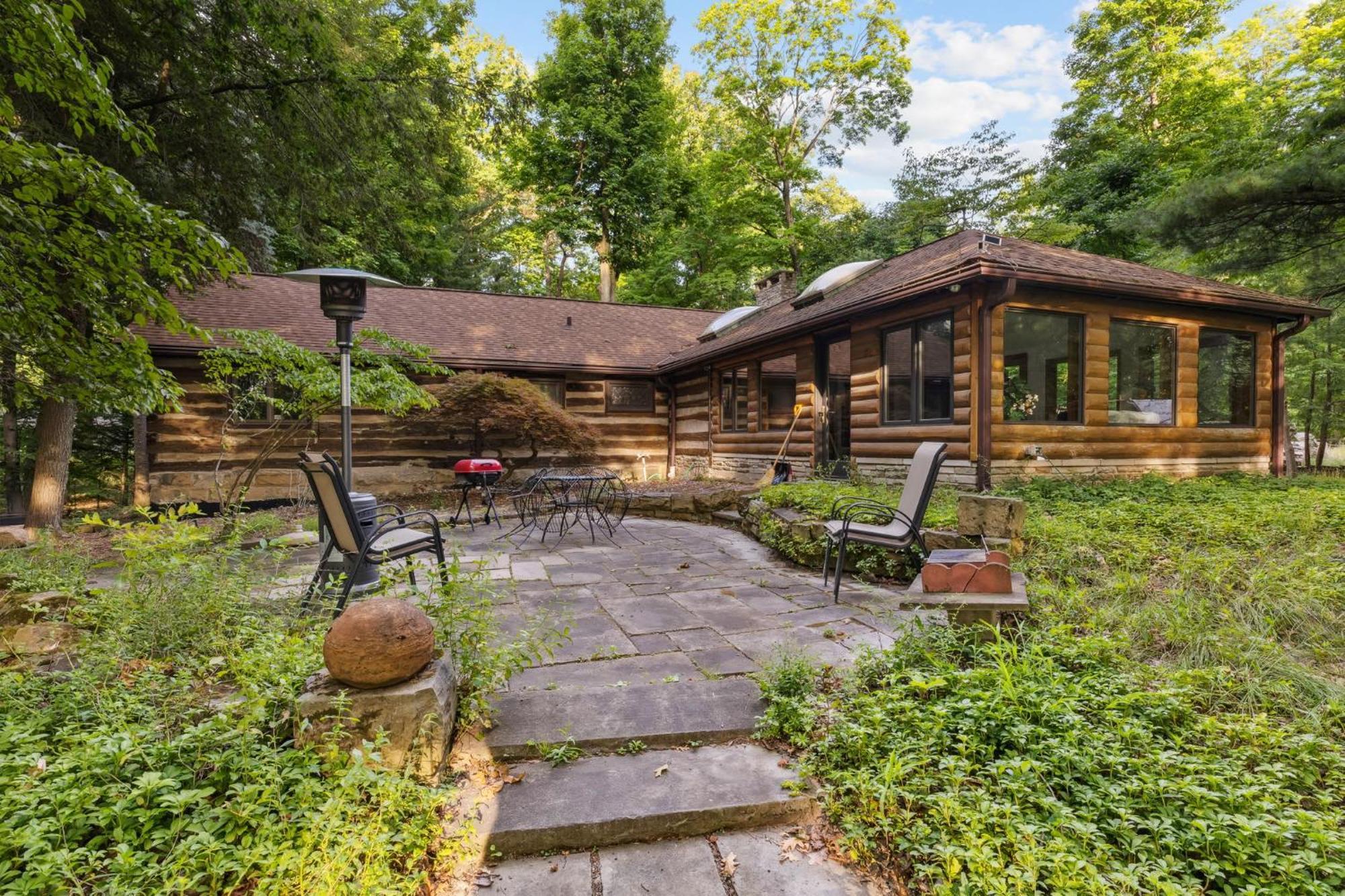 Log Cabin - Natures Oasis - Fire Pit & Gazebo Cleveland Bagian luar foto